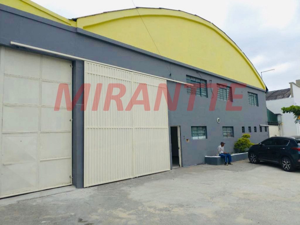Comercial de 1000m² em Cumbica