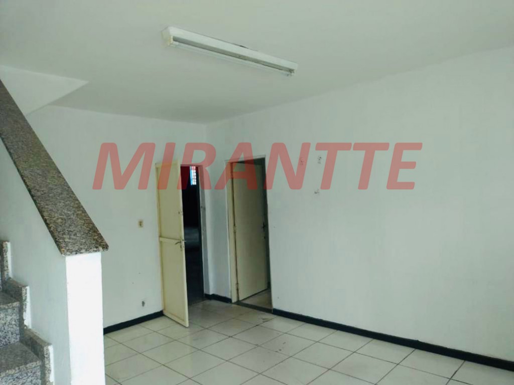 Comercial de 1000m² em Cumbica