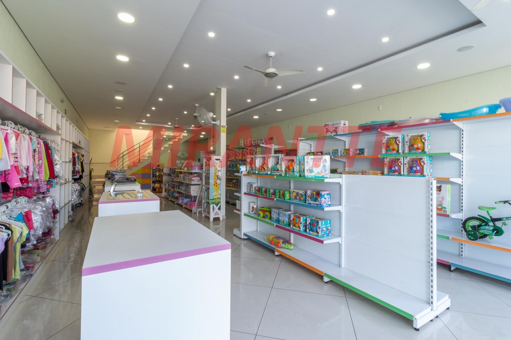 Comercial de 290m² em Jaçana
