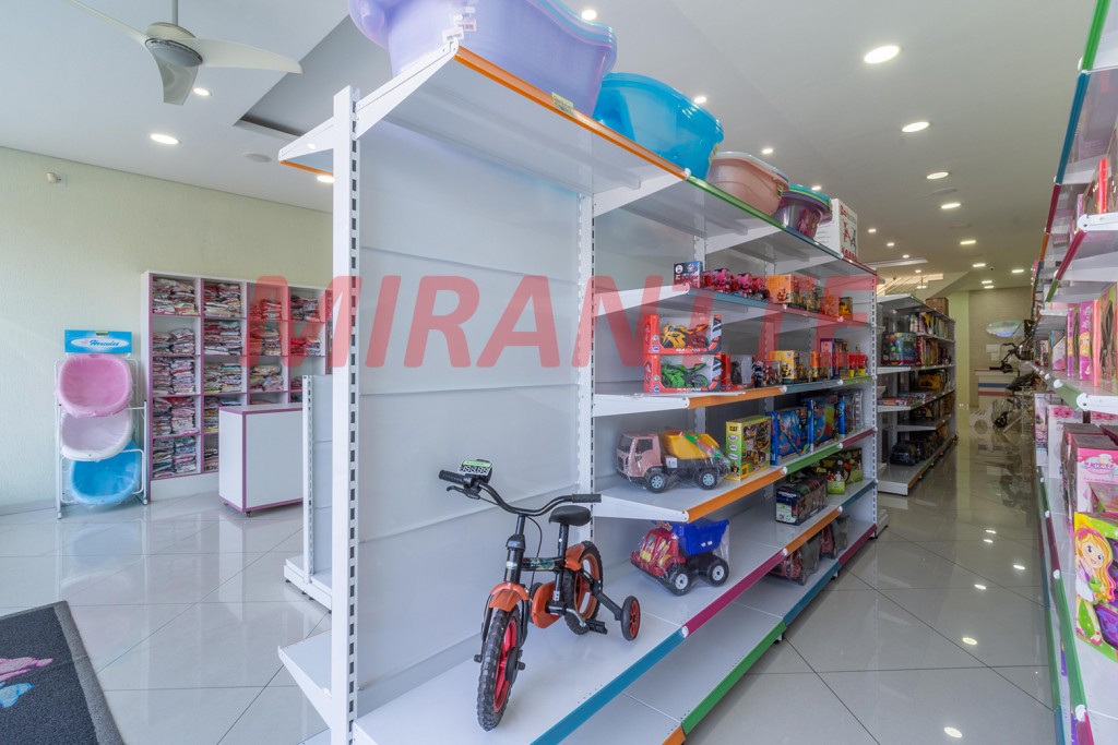Comercial de 290m² em Jaçana