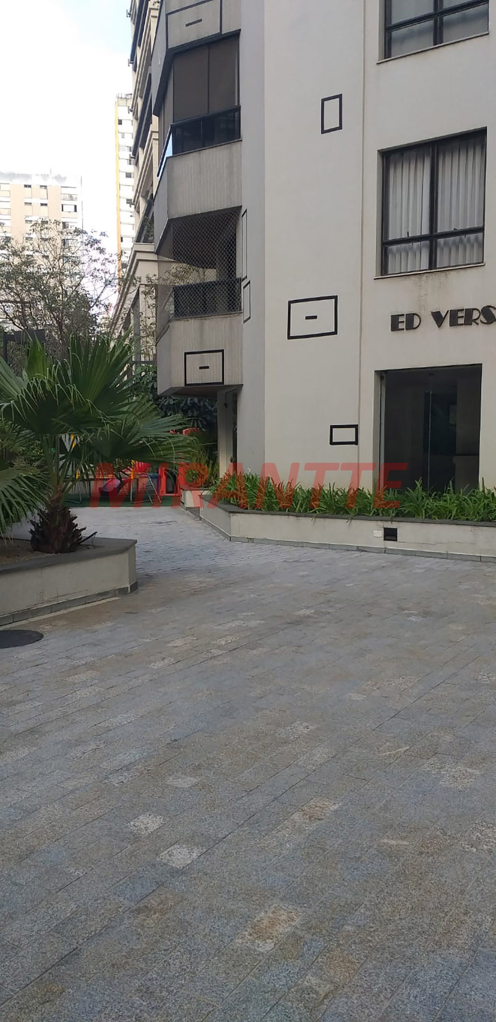 Apartamento de 210m² com 4 quartos em Perdizes
