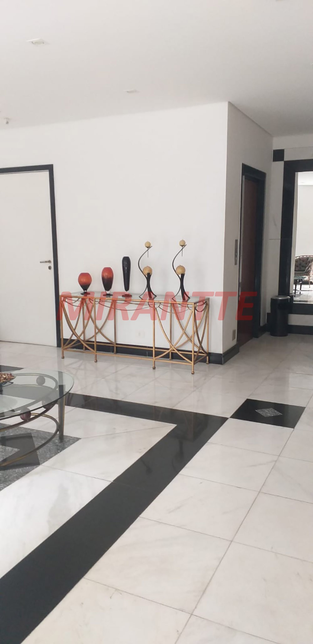 Apartamento de 210m² com 4 quartos em Perdizes