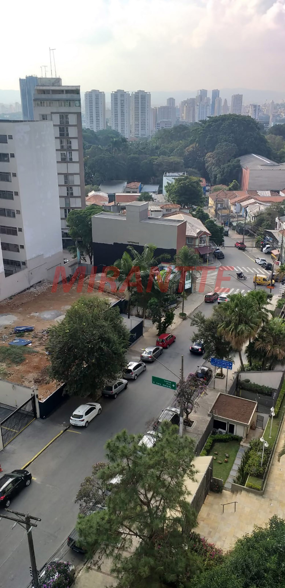 Apartamento de 210m² com 4 quartos em Perdizes