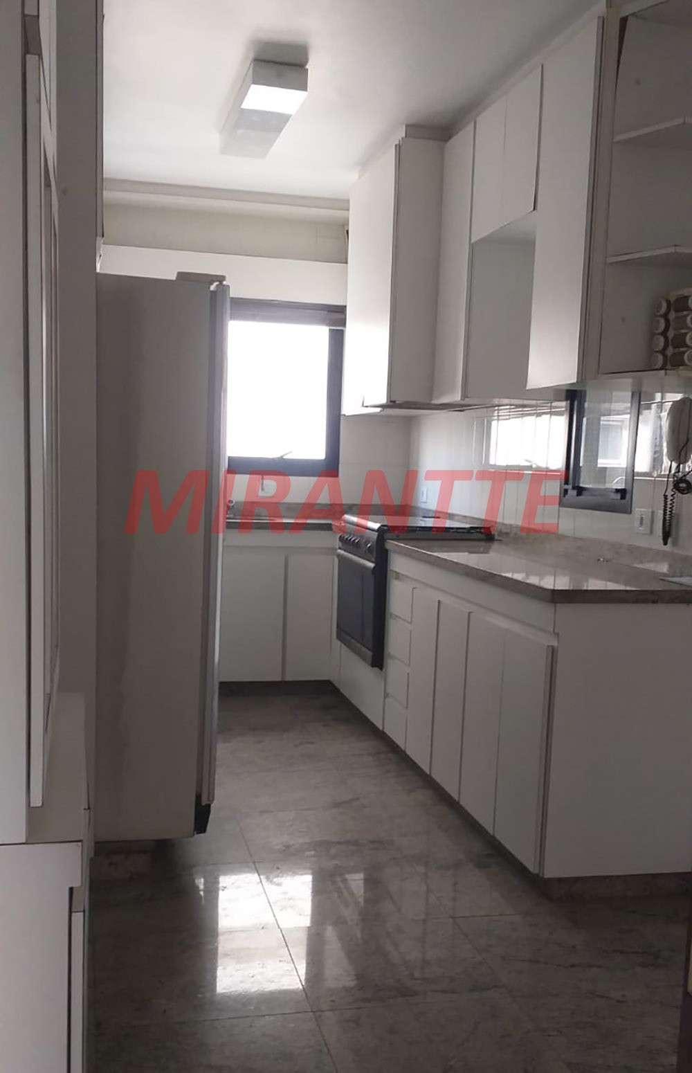 Apartamento de 210m² com 4 quartos em Perdizes