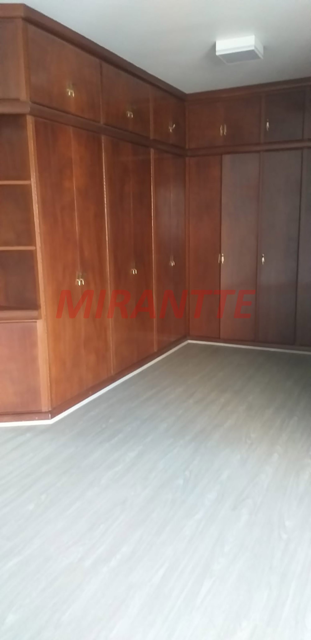 Apartamento de 210m² com 4 quartos em Perdizes
