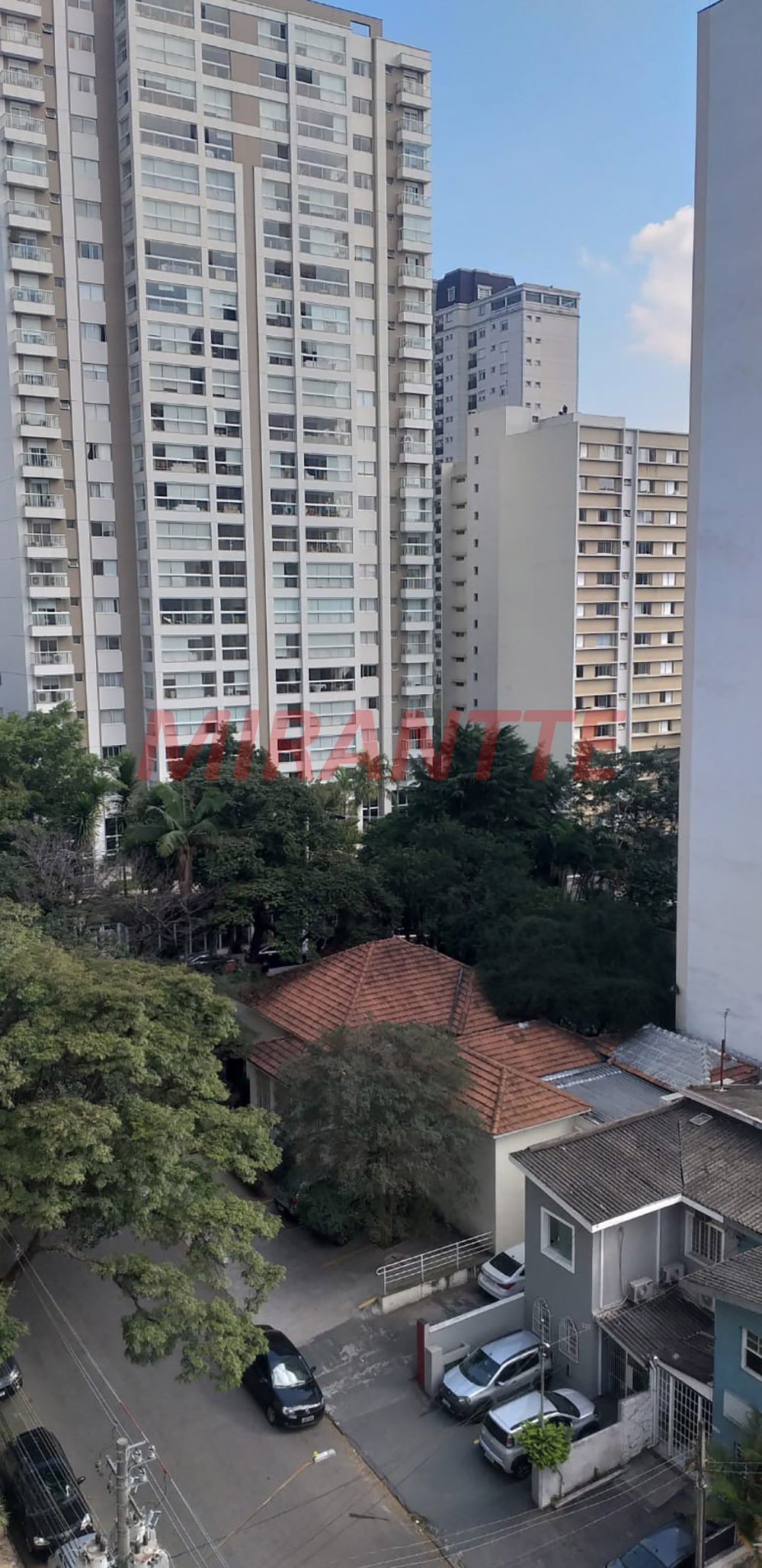 Apartamento de 210m² com 4 quartos em Perdizes