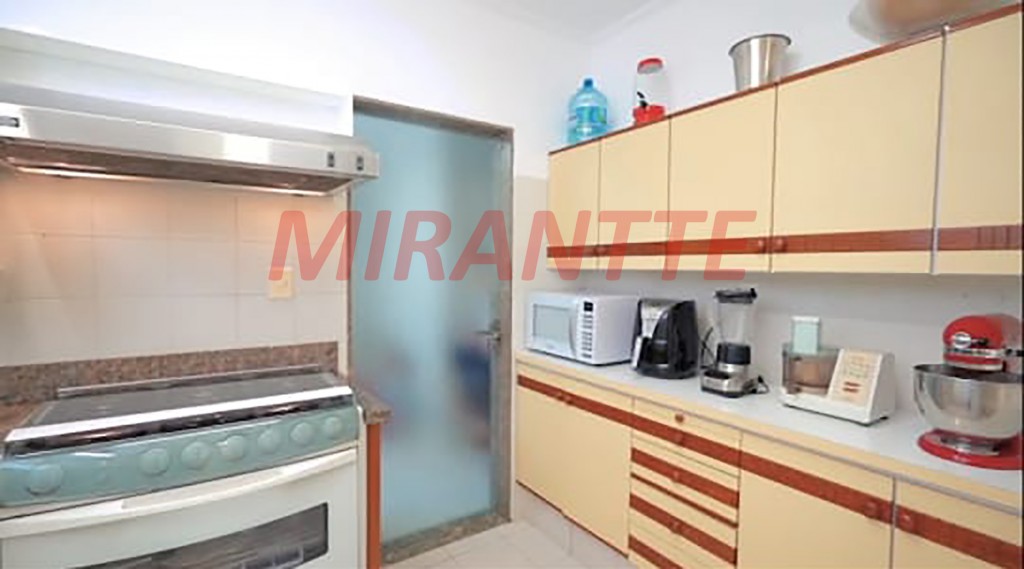 Apartamento de 150m² com 4 quartos em Centro
