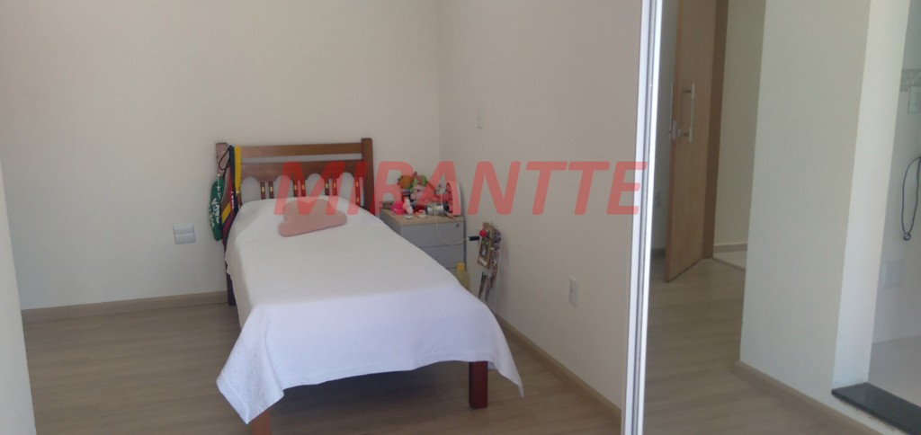 Sobrado de 4.11m² com 3 quartos em Jardim França