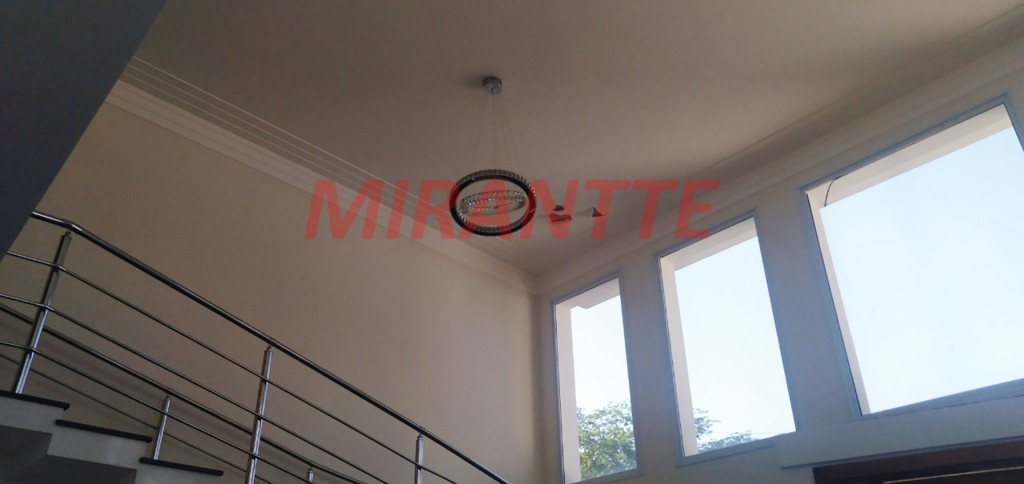 Sobrado de 4.11m² com 3 quartos em Jardim França