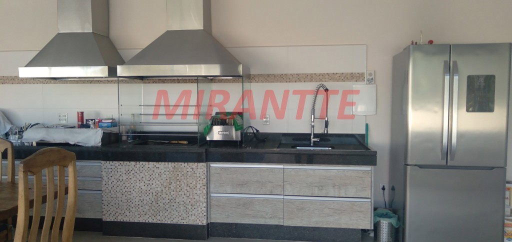 Sobrado de 4.11m² com 3 quartos em Jardim França