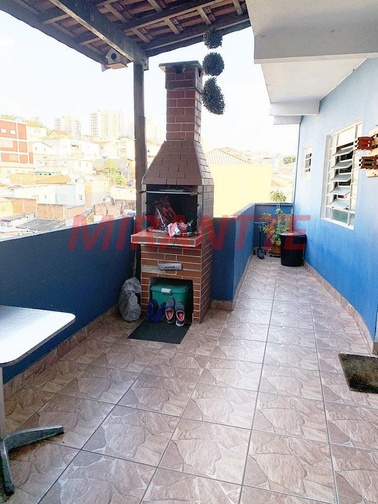 Sobrado de 286m² com 4 quartos em Vila Carbone