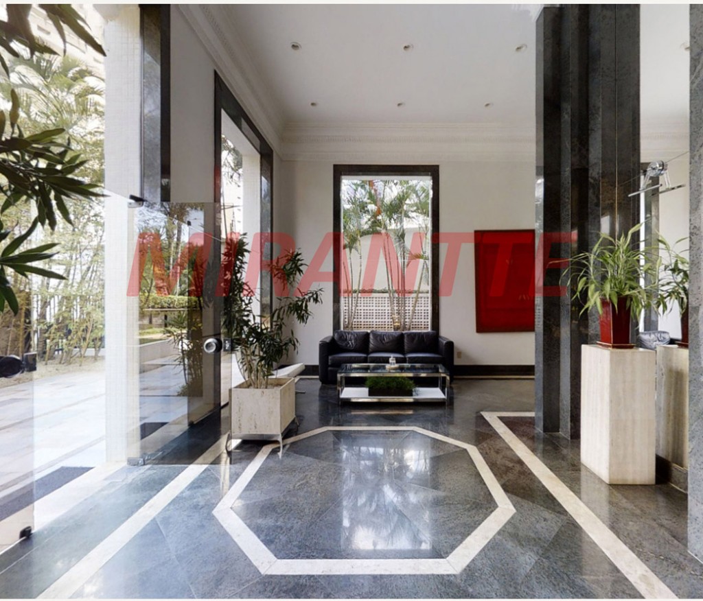 Cobertura duplex de 556m² com 4 quartos em Real Parque