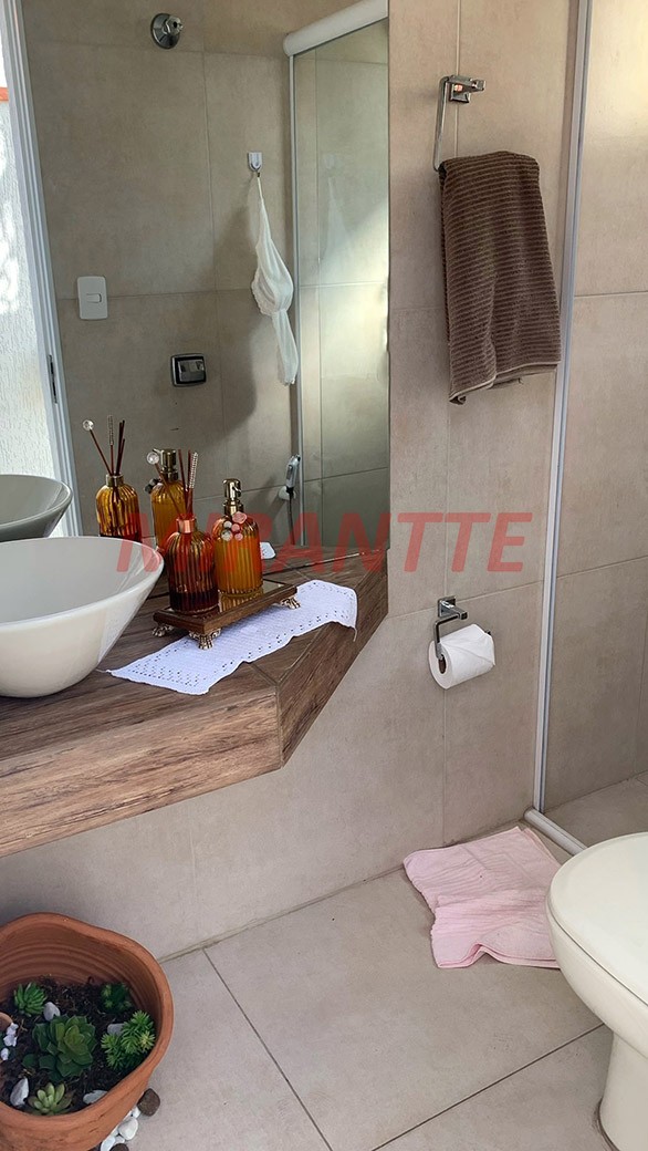 Sobrado de 245m² com 4 quartos em Tremembe