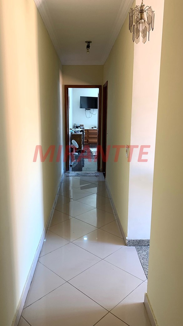 Sobrado de 245m² com 4 quartos em Tremembe