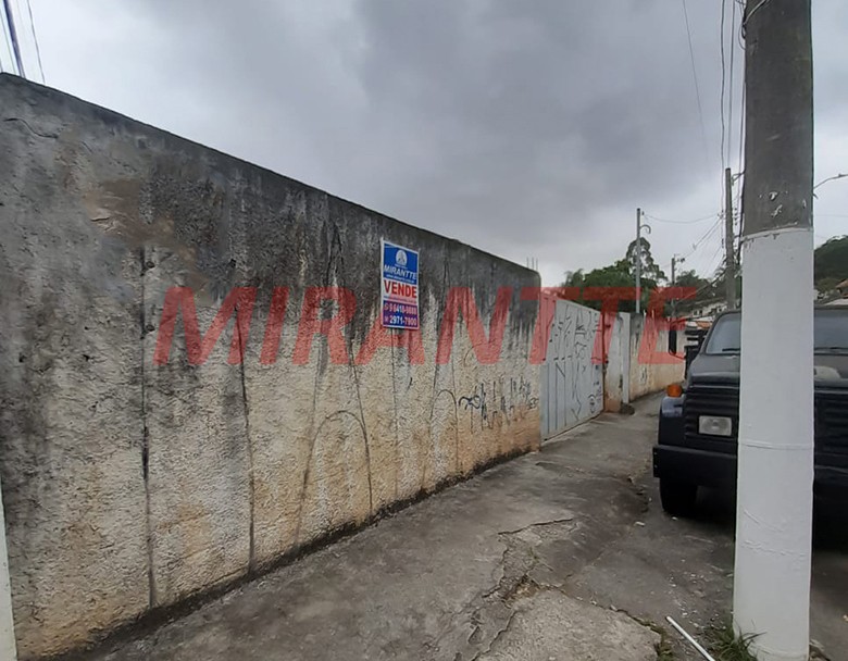 Terreno de 1.843m² em Horto Florestal