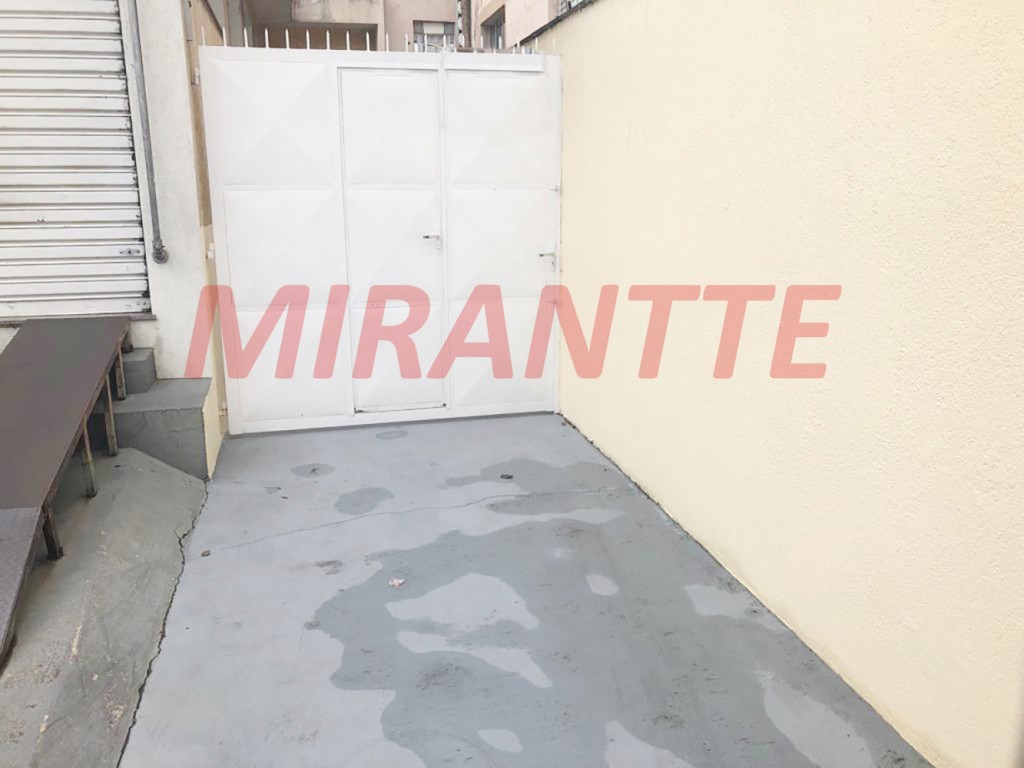 Comercial em Santana