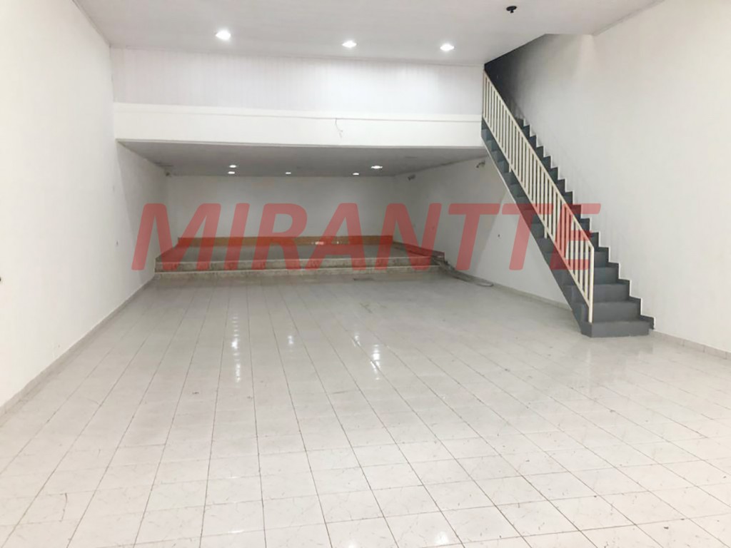 Comercial em Santana
