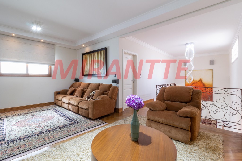 Sobrado de 557m² com 4 quartos em Jardim França