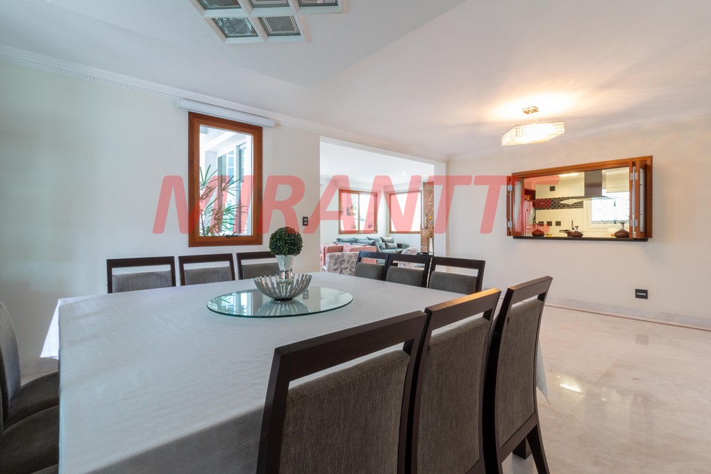 Sobrado de 557m² com 4 quartos em Jardim França