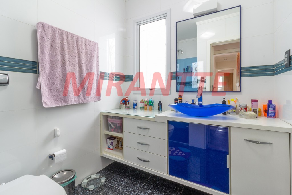 Sobrado de 557m² com 4 quartos em Jardim França