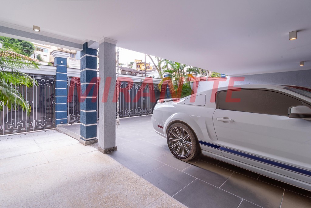 Sobrado de 557m² com 4 quartos em Jardim França