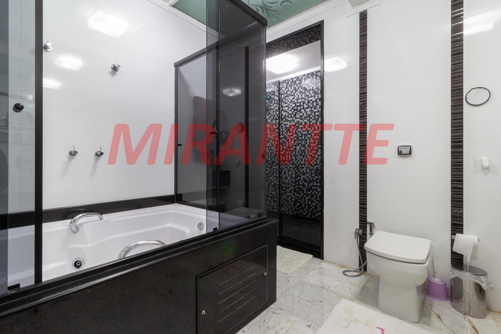 Sobrado de 557m² com 4 quartos em Jardim França