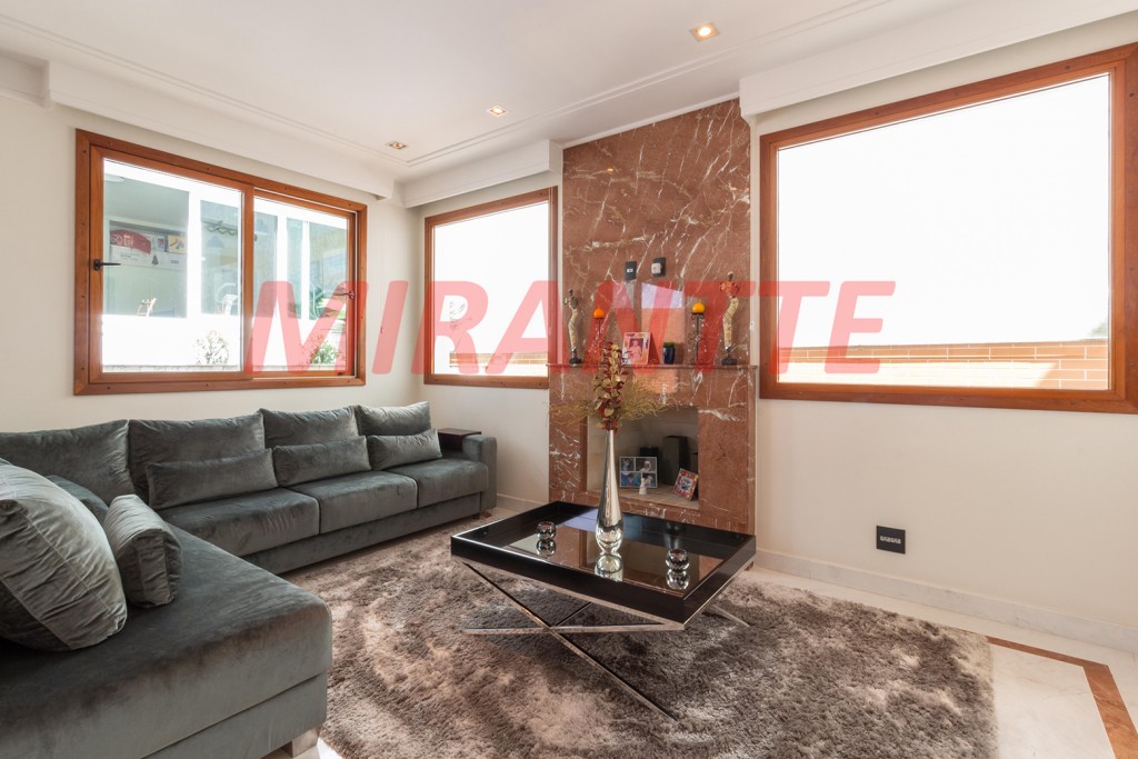 Sobrado de 557m² com 4 quartos em Jardim França