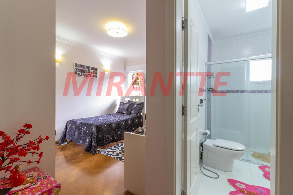 Sobrado de 557m² com 4 quartos em Jardim França