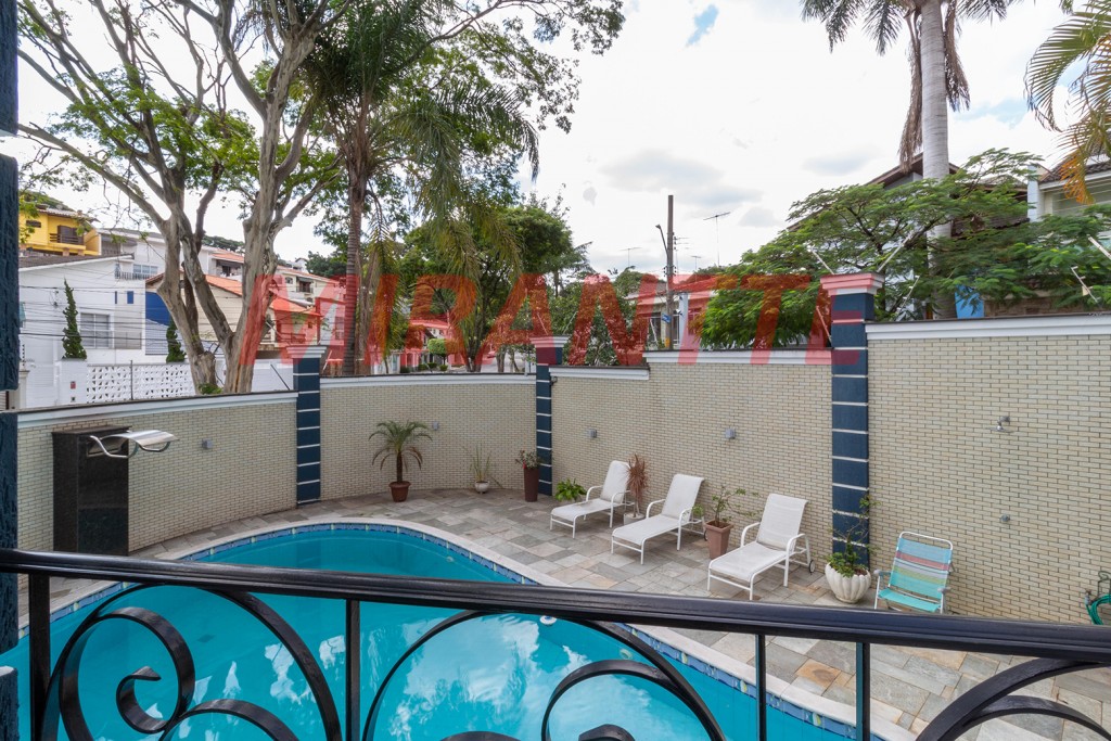 Sobrado de 557m² com 4 quartos em Jardim França