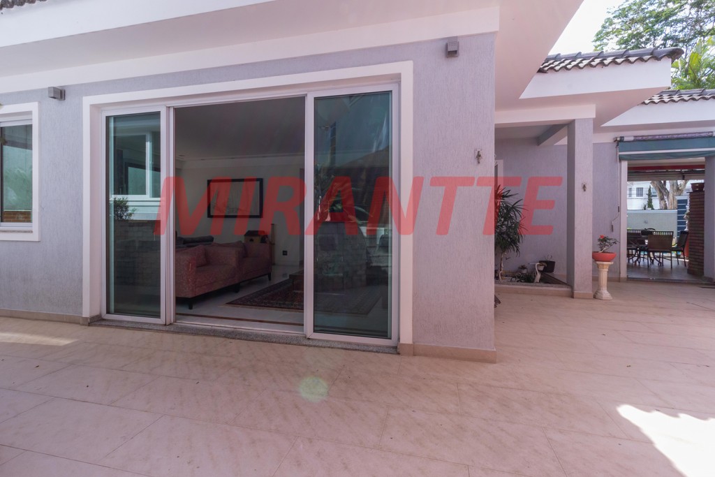 Sobrado de 557m² com 4 quartos em Jardim França