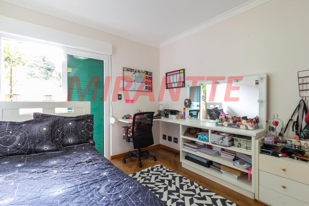 Sobrado de 557m² com 4 quartos em Jardim França