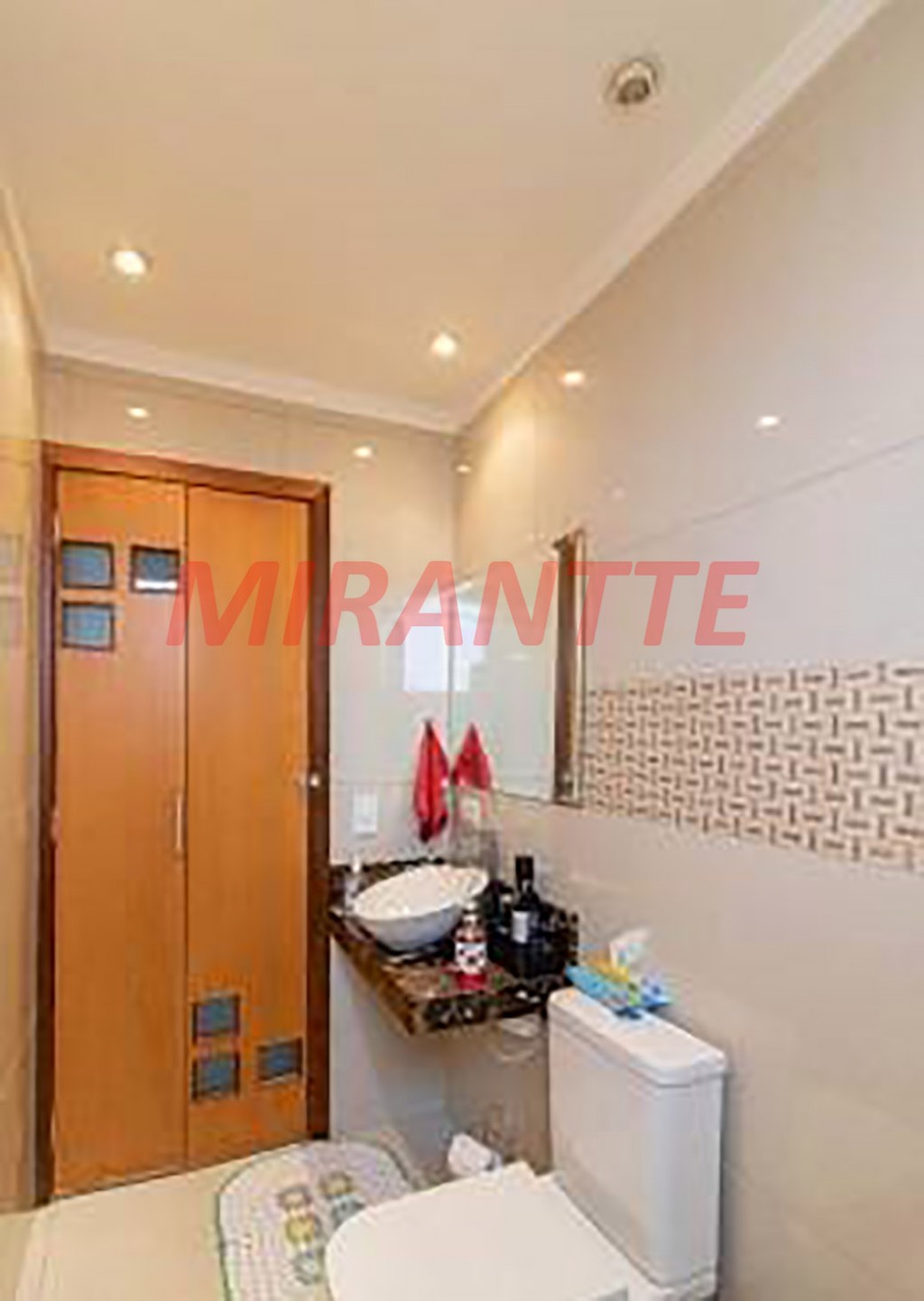Sobrado de 227m² com 3 quartos em Jardim Peri