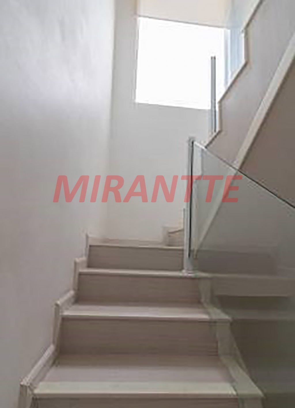 Sobrado de 227m² com 3 quartos em Jardim Peri