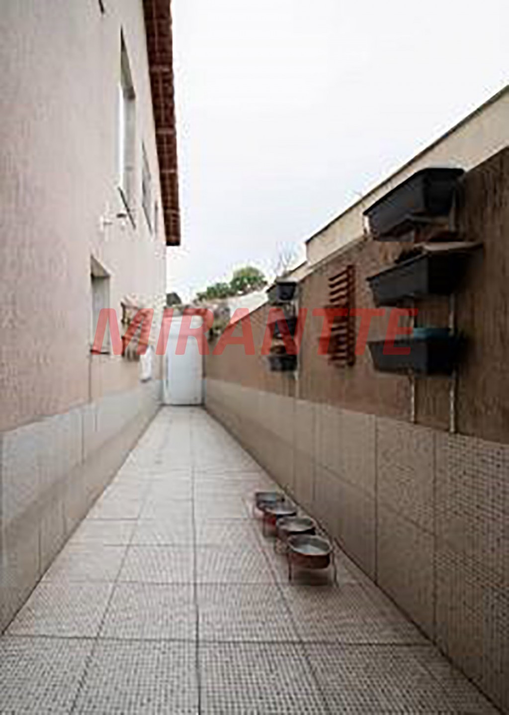 Sobrado de 227m² com 3 quartos em Jardim Peri