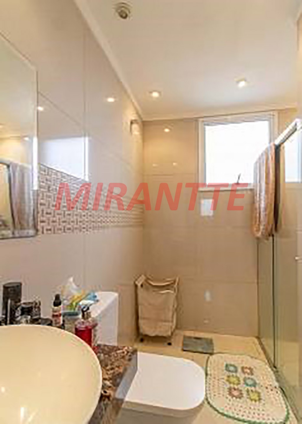 Sobrado de 227m² com 3 quartos em Jardim Peri