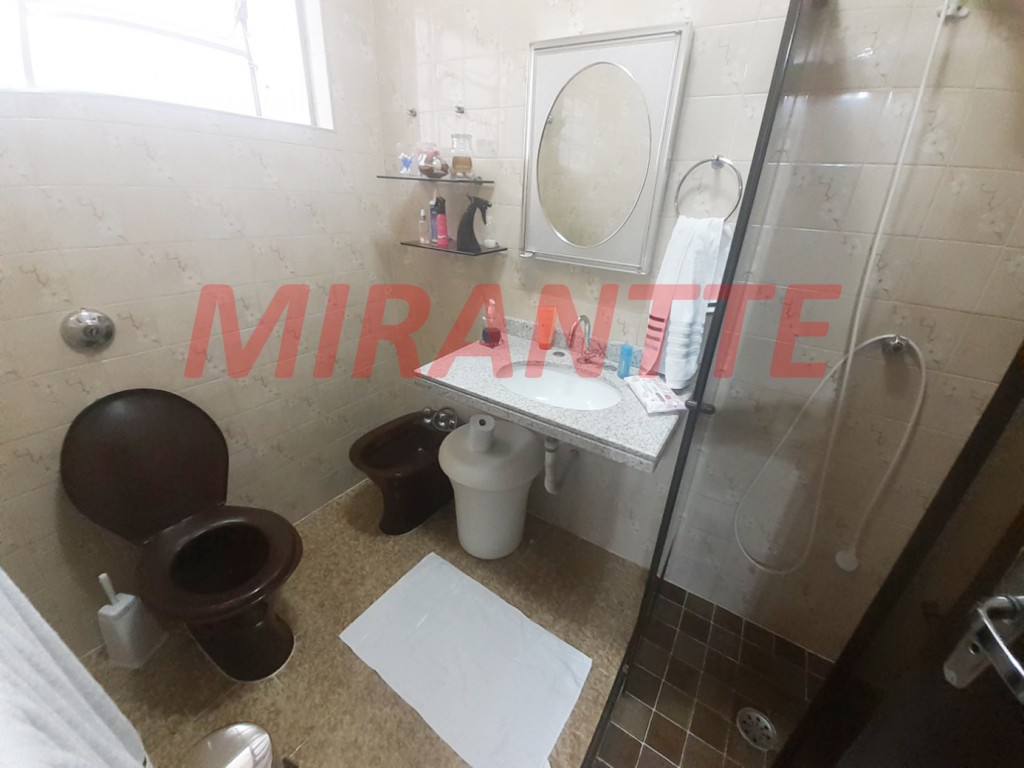 Sobrado de 197m² com 4 quartos em Jaçana