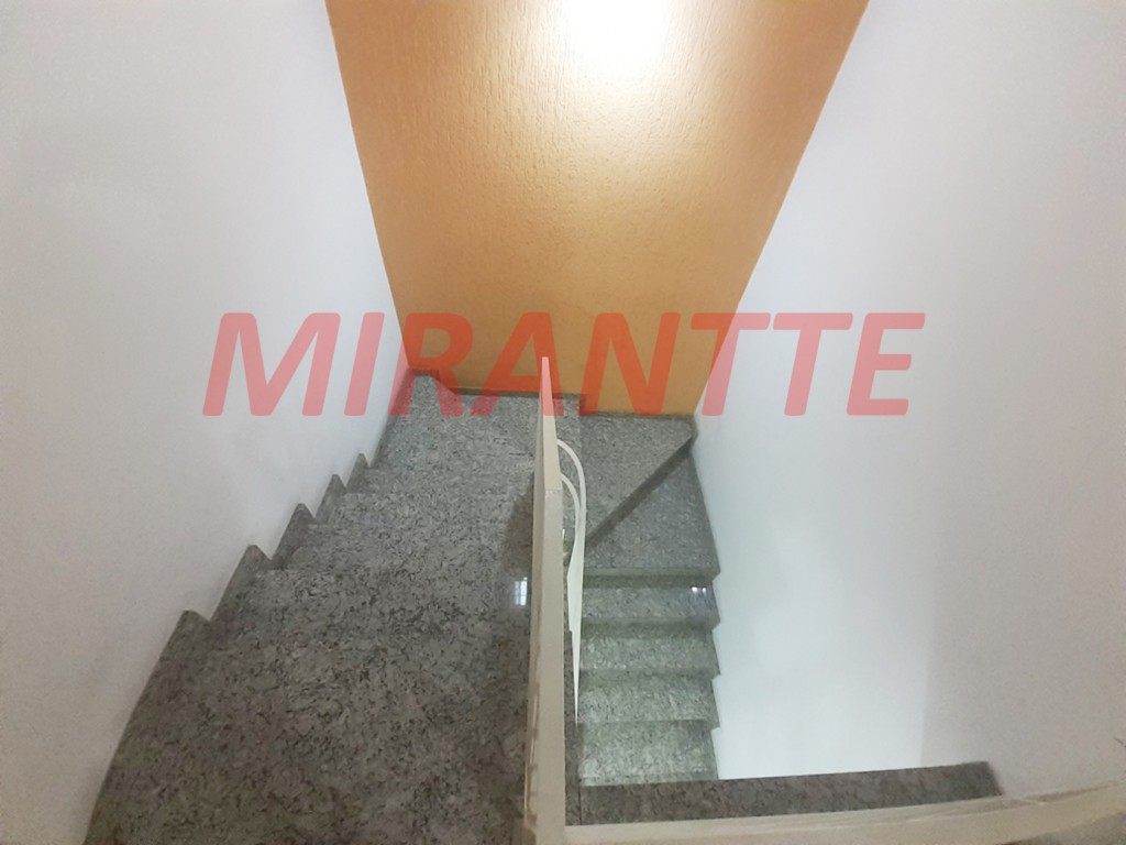 Sobrado de 197m² com 4 quartos em Jaçana