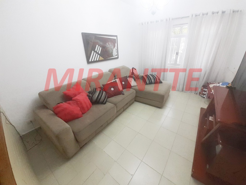 Sobrado de 197m² com 4 quartos em Jaçana