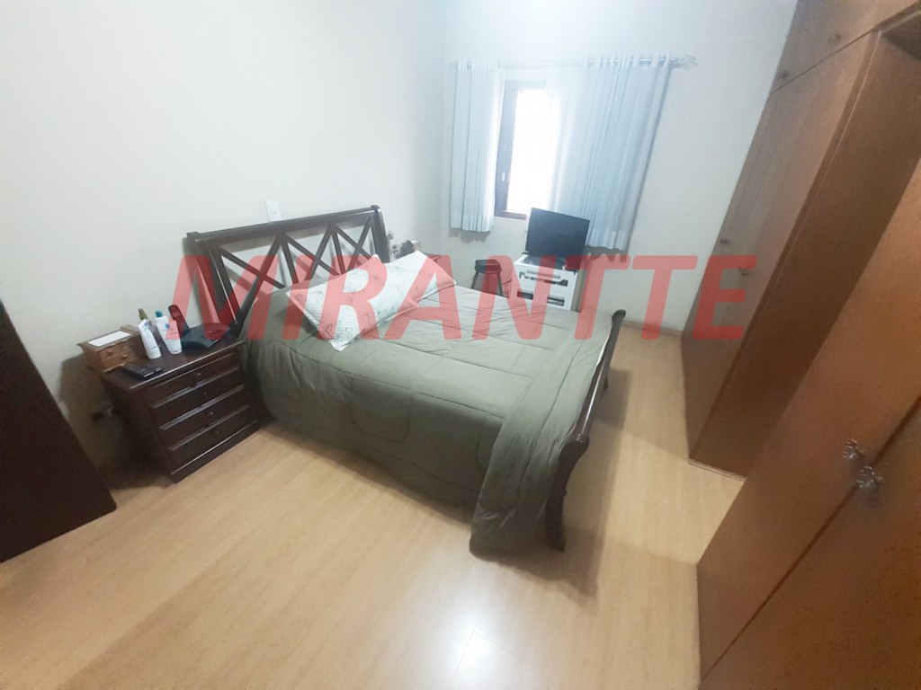 Sobrado de 197m² com 4 quartos em Jaçana