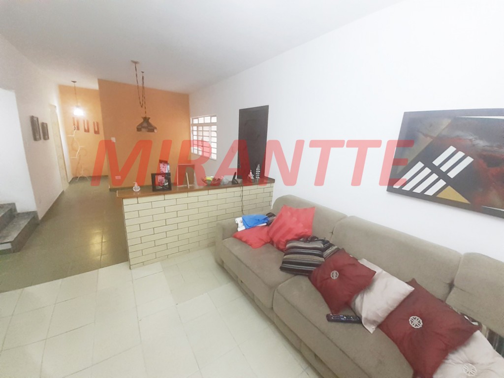 Sobrado de 197m² com 4 quartos em Jaçana