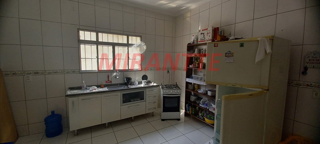 Sobrado de 208m² com 4 quartos em Casa Verde