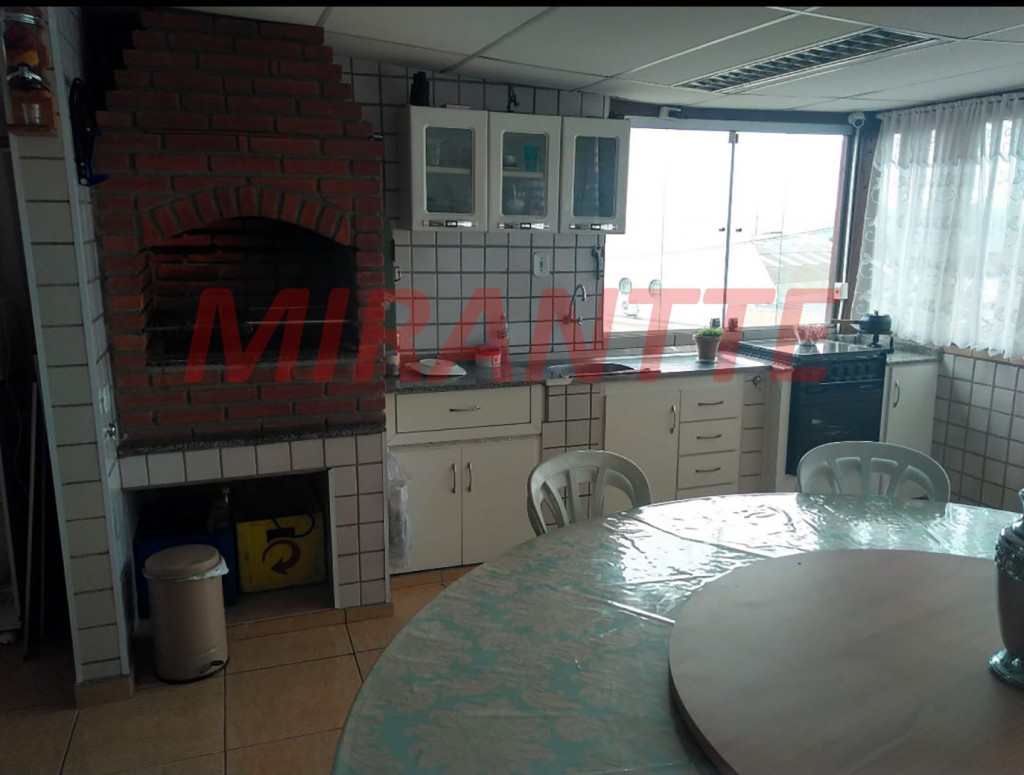 Sobrado de 196m² com 2 quartos em Sacoma