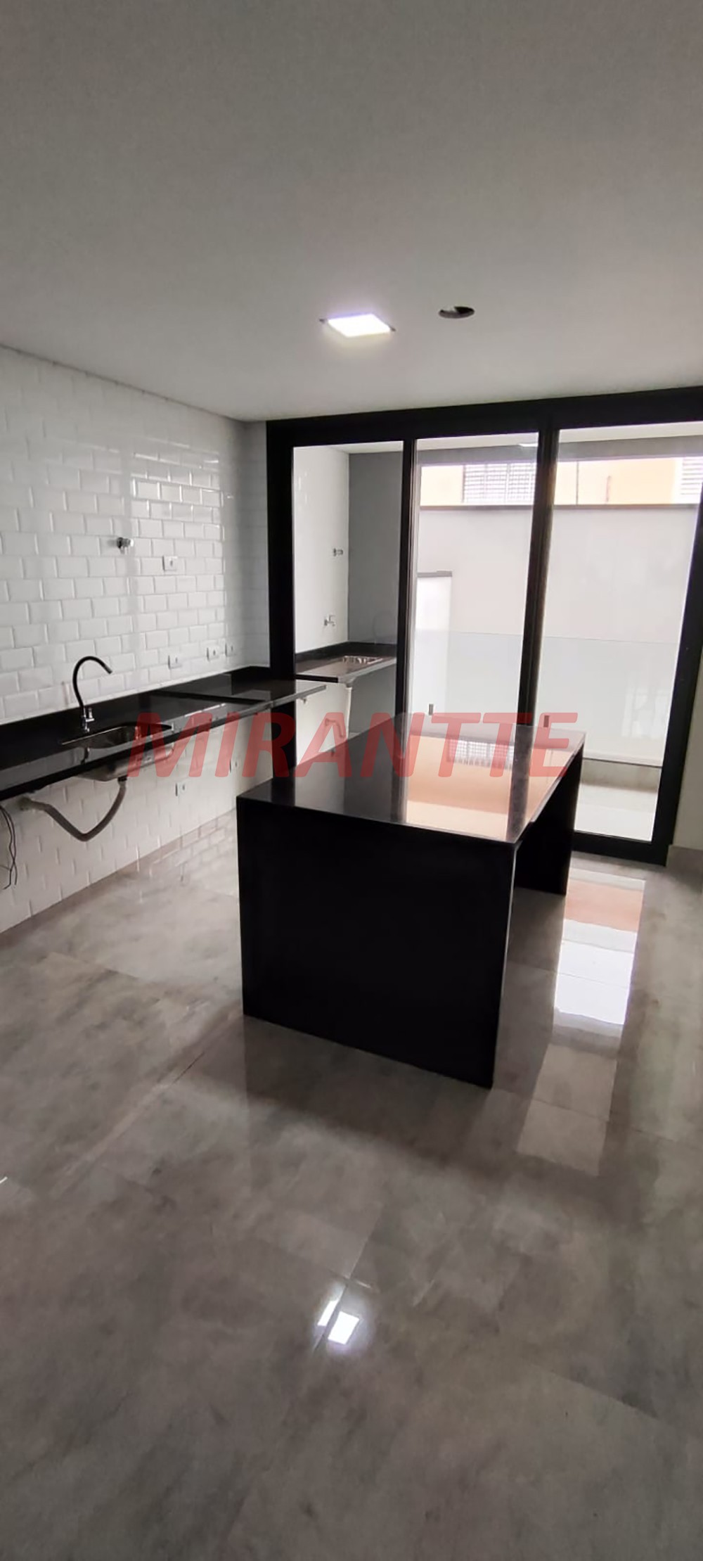 Sobrado de 41m² com 3 quartos em Vila Ré