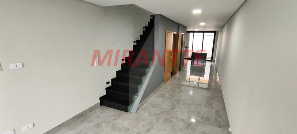 Sobrado de 41m² com 3 quartos em Vila Ré