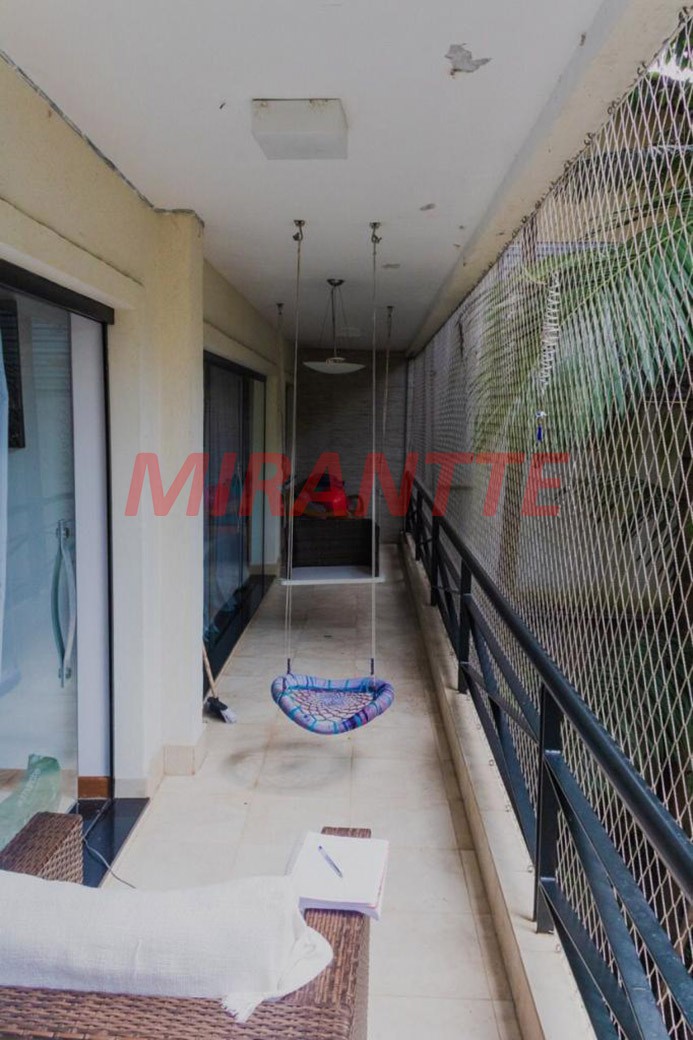Sobrado de 353m² com 3 quartos em Jardim Floresta