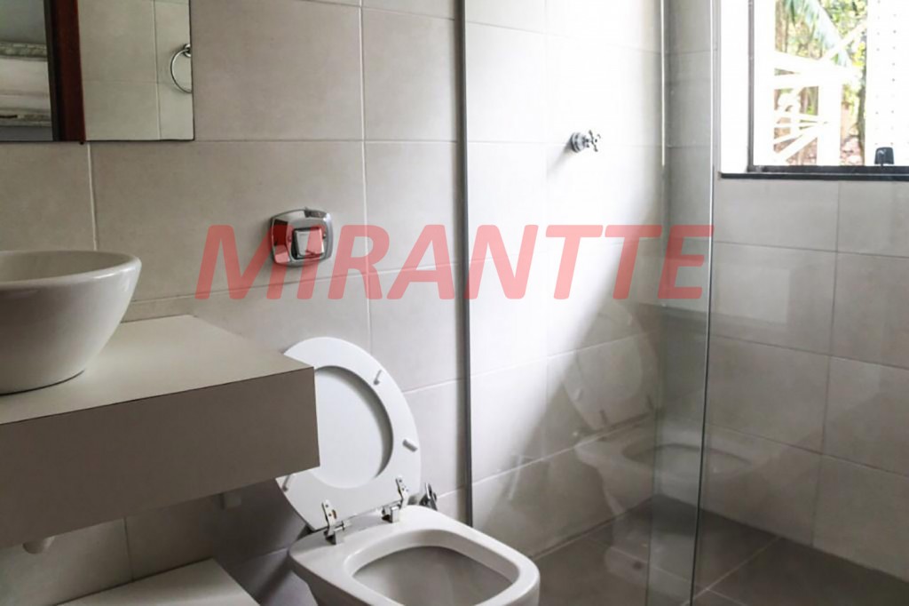 Sobrado de 353m² com 3 quartos em Jardim Floresta