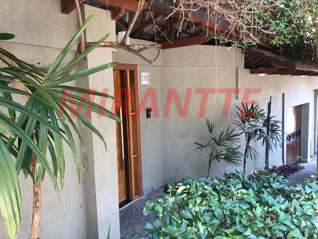 Sobrado de 353m² com 3 quartos em Jardim Floresta