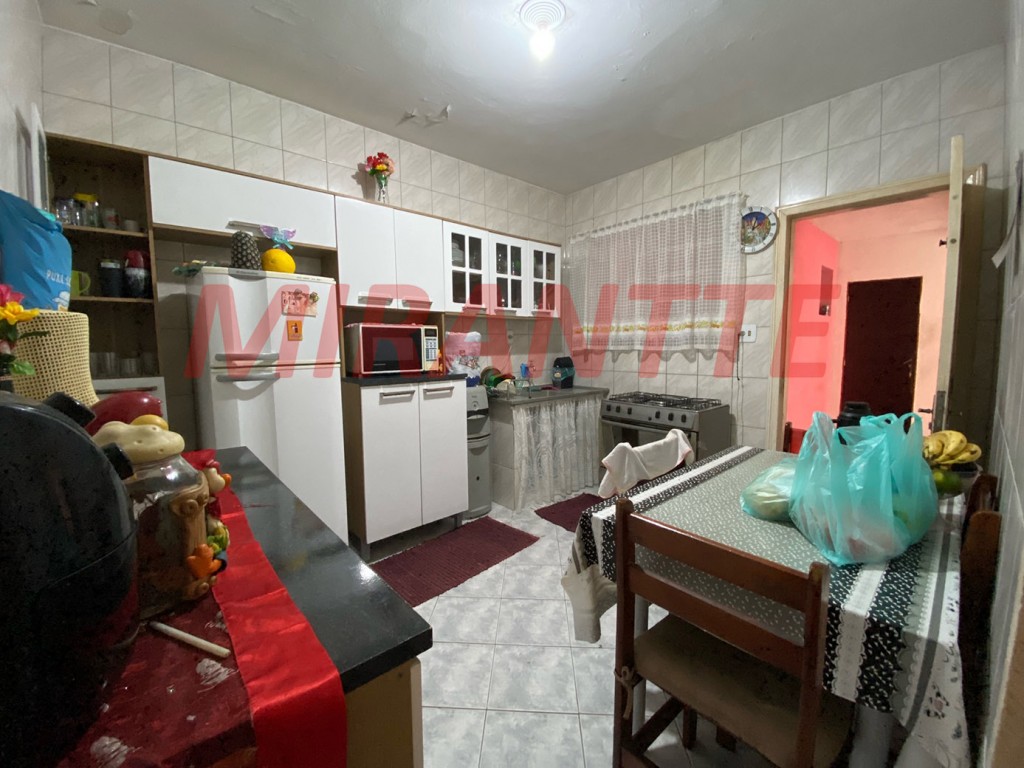 Casa terrea com 5 quartos em Vila Rosália