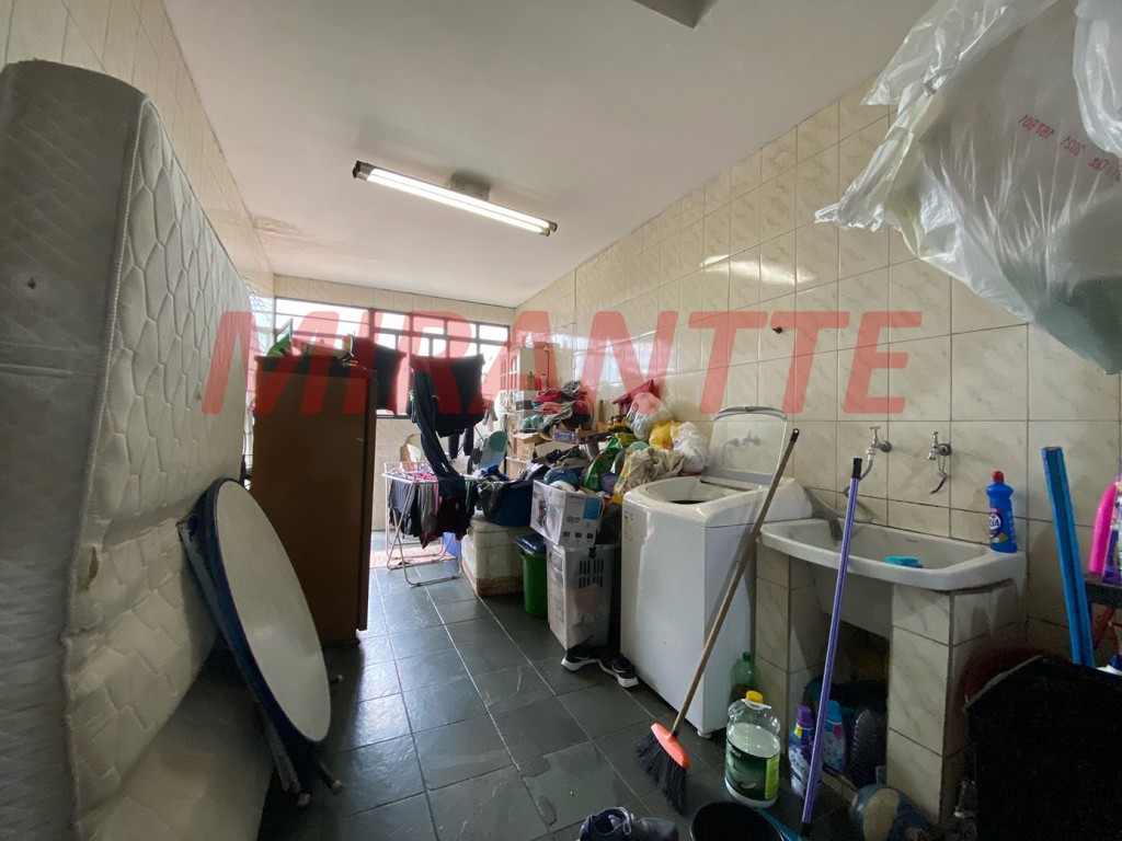 Casa terrea com 5 quartos em Vila Rosália
