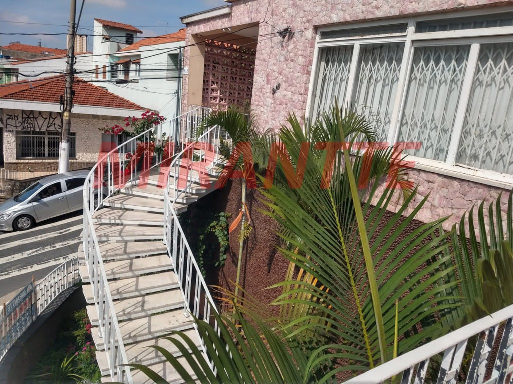 Sobrado de 316m² com 4 quartos em Vila Gustavo